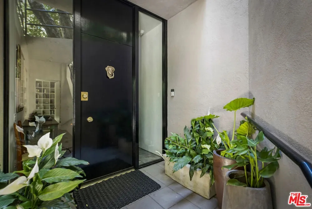 10361 Caribou Lane Los Angeles, CA 90077
