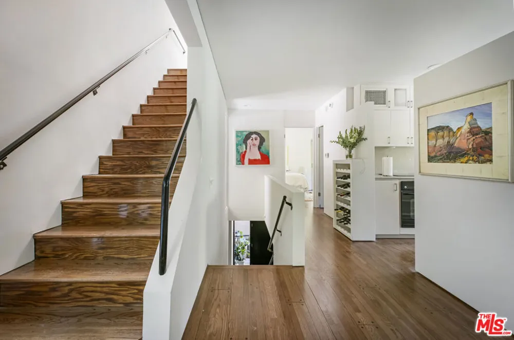 10361 Caribou Lane Los Angeles, CA 90077