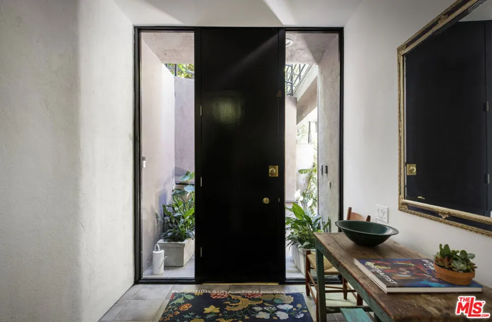 10361 Caribou Lane Los Angeles, CA 90077