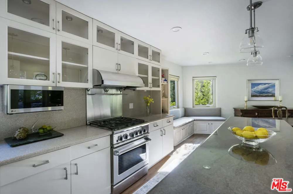 10361 Caribou Lane Los Angeles, CA 90077