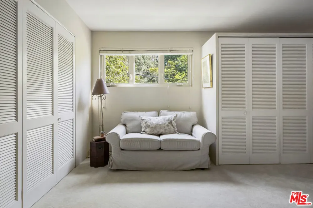 10361 Caribou Lane Los Angeles, CA 90077