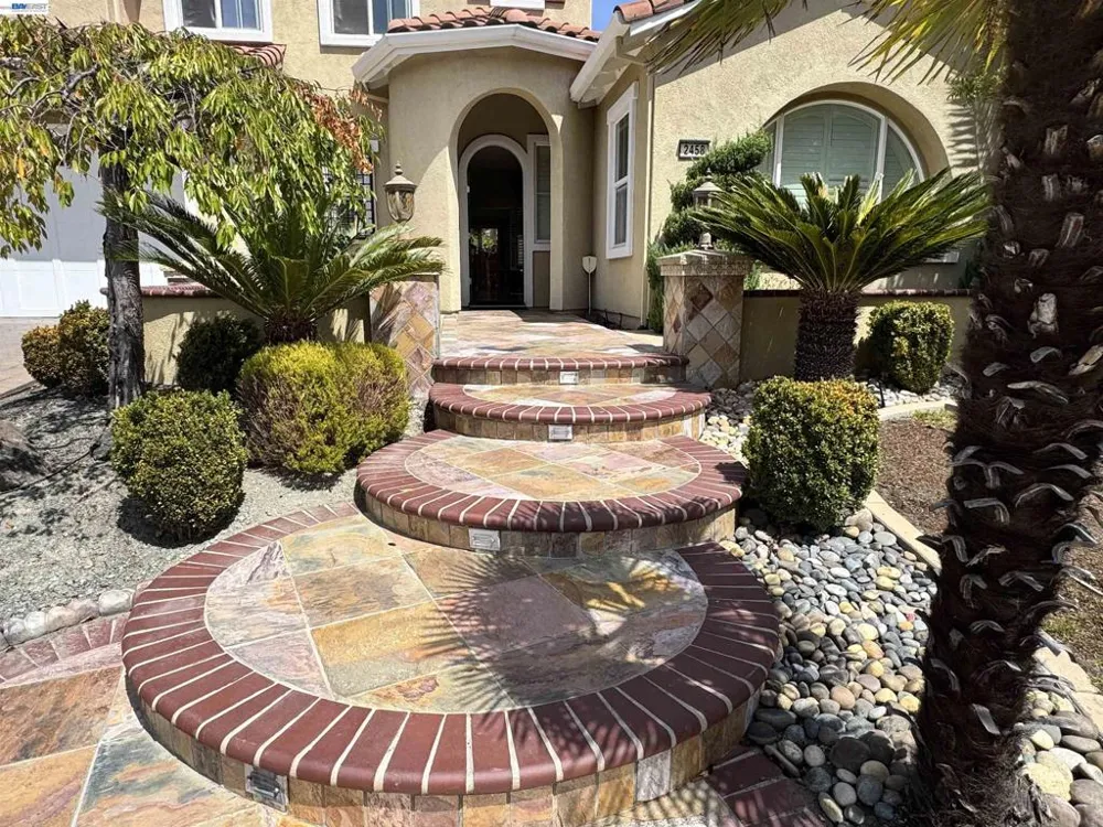 2458 Marsanne St Danville, CA 94506