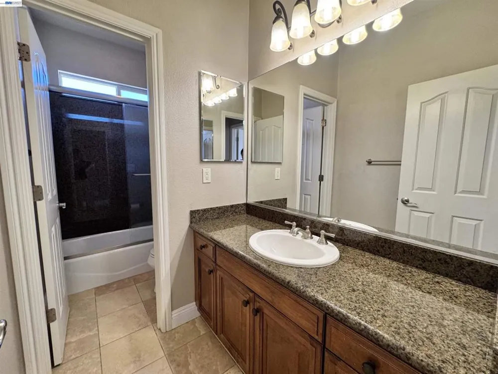 2458 Marsanne St Danville, CA 94506