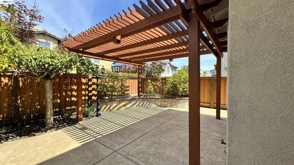 2458 Marsanne St Danville, CA 94506