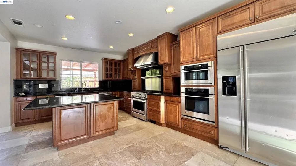 2458 Marsanne St Danville, CA 94506