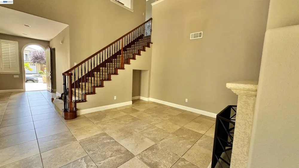 2458 Marsanne St Danville, CA 94506