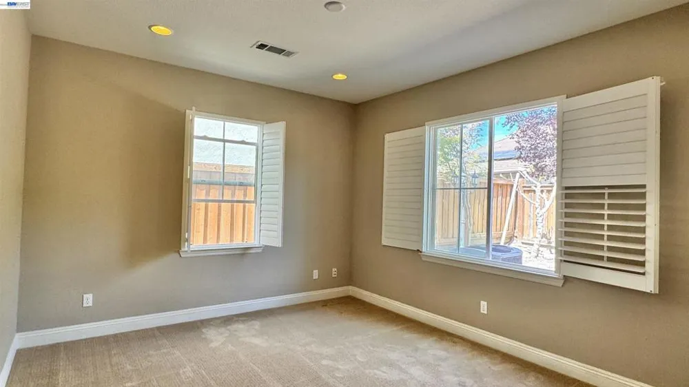 2458 Marsanne St Danville, CA 94506