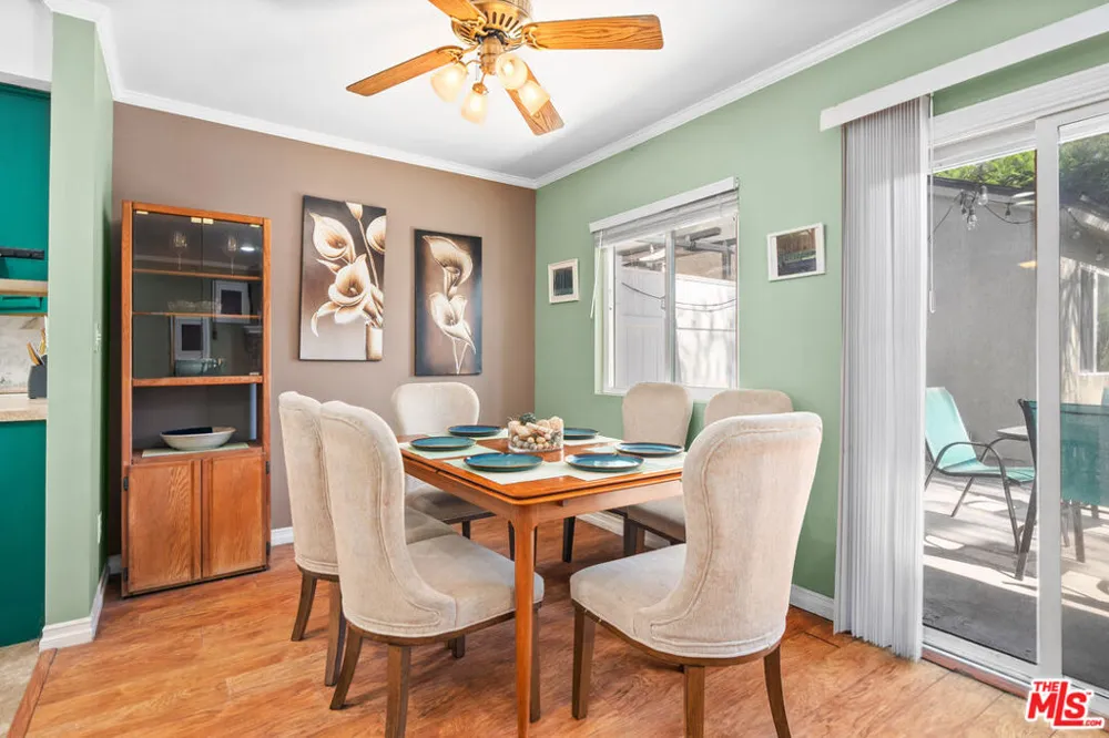 7426 Caldus Avenue Los Angeles, CA 91406