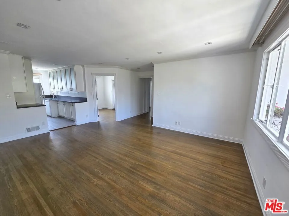 134 San Vicente Blvd Santa Monica, CA 90402