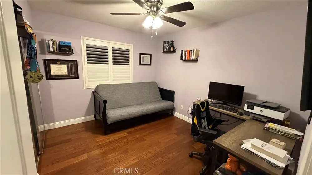 30437 Servilla Castaic, CA 91384