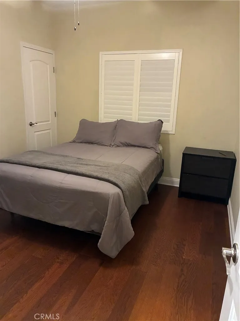 30437 Servilla Castaic, CA 91384