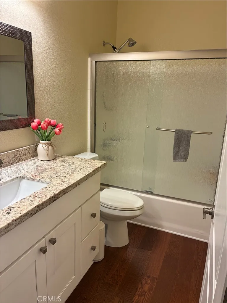 30437 Servilla Castaic, CA 91384