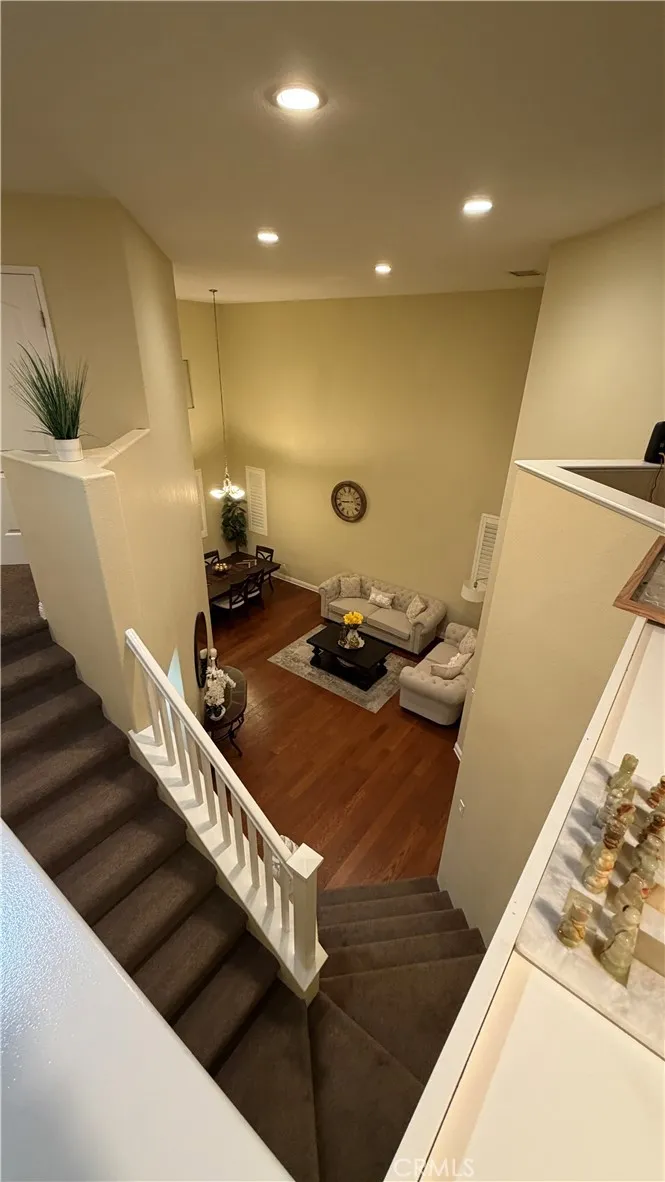 30437 Servilla Castaic, CA 91384