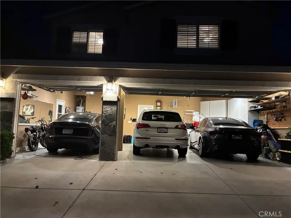 30437 Servilla Castaic, CA 91384