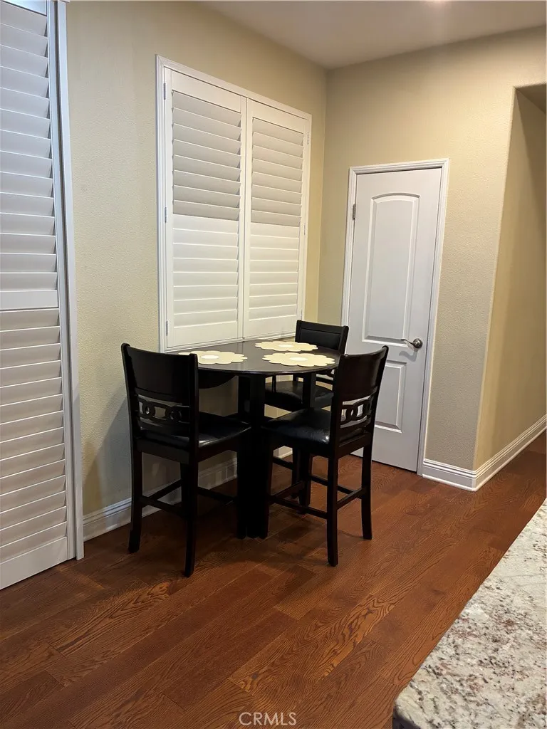 30437 Servilla Castaic, CA 91384
