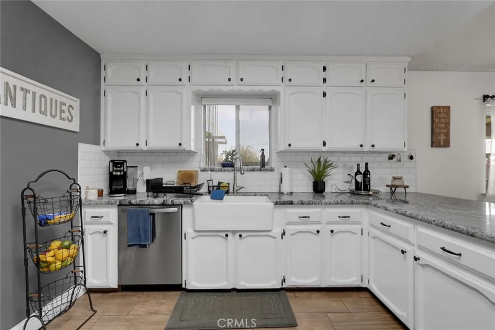 24143 Road 15 Chowchilla, CA 93610