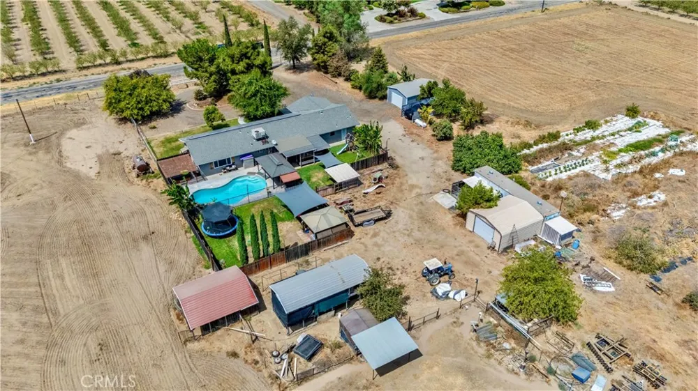 24143 Road 15 Chowchilla, CA 93610