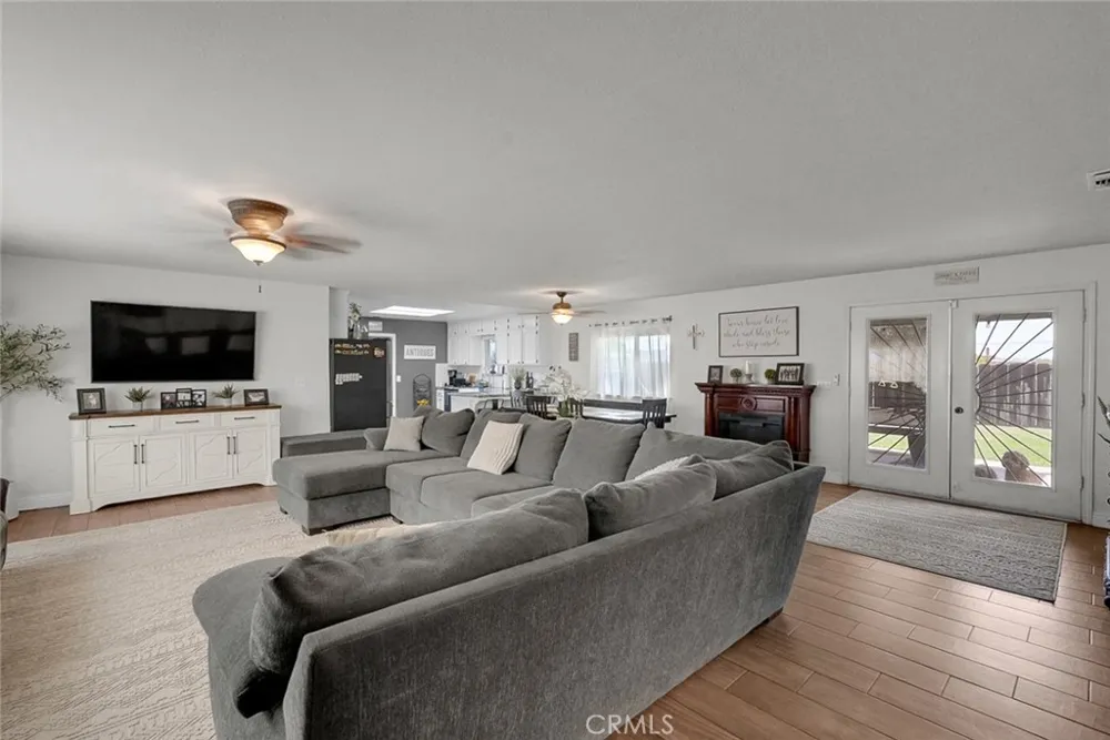 24143 Road 15 Chowchilla, CA 93610
