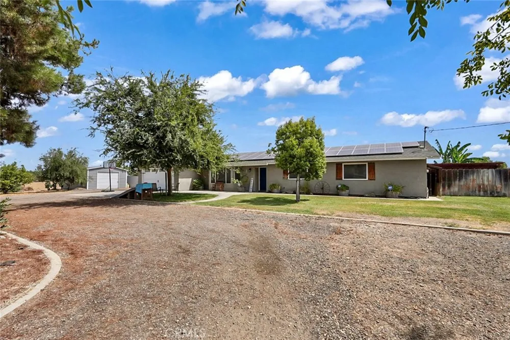 24143 Road 15 Chowchilla, CA 93610