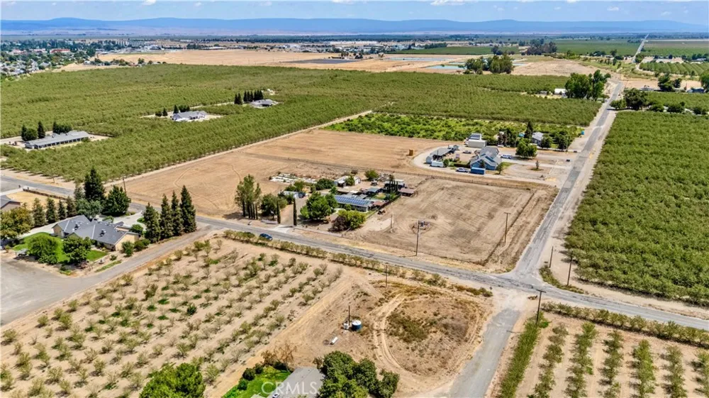 24143 Road 15 Chowchilla, CA 93610