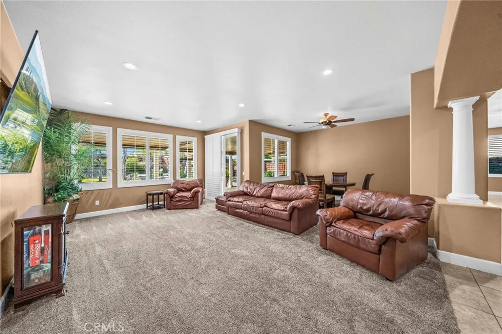 32717 Blue Mist Way Wildomar, CA 92595