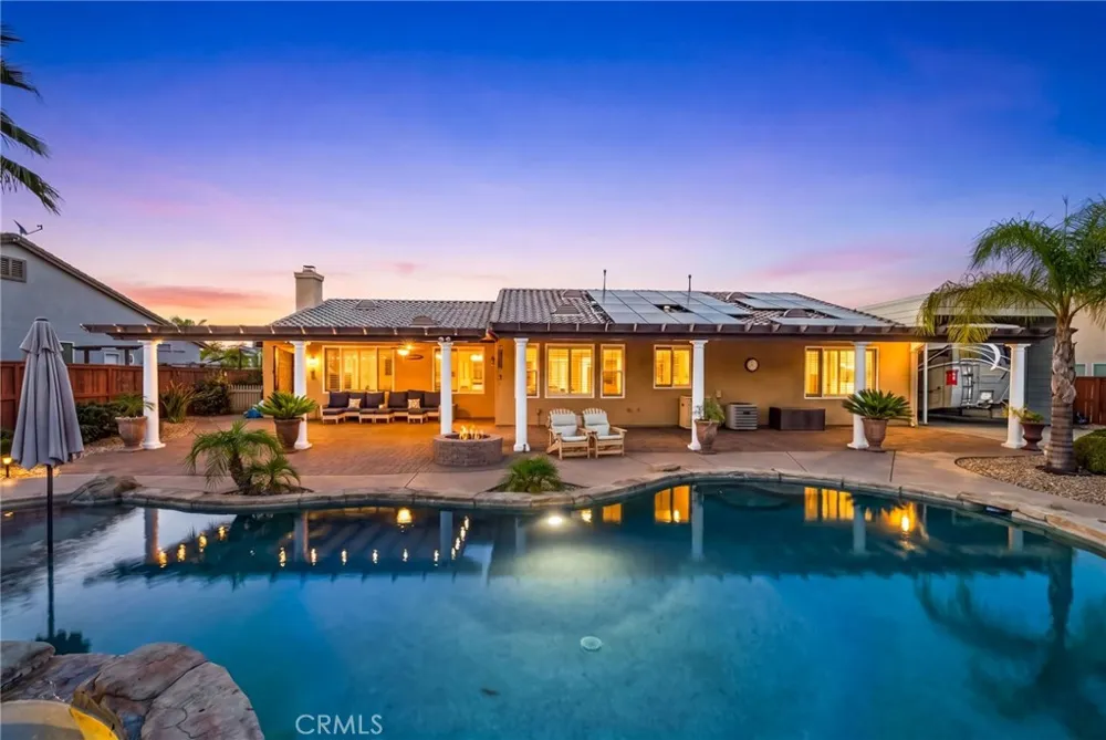 32717 Blue Mist Way Wildomar, CA 92595