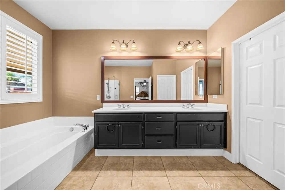32717 Blue Mist Way Wildomar, CA 92595