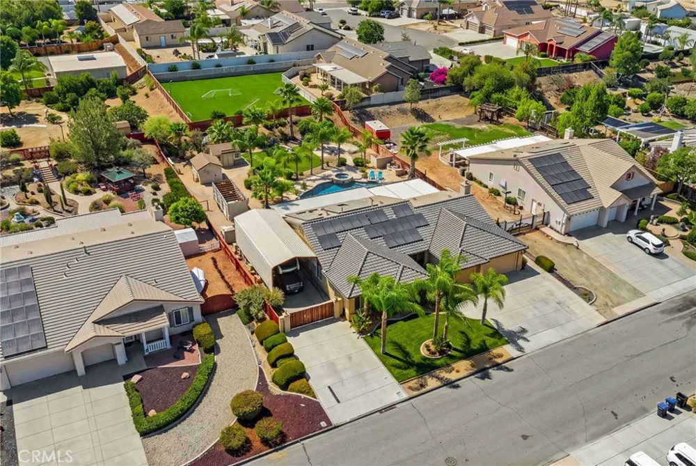 32717 Blue Mist Way Wildomar, CA 92595