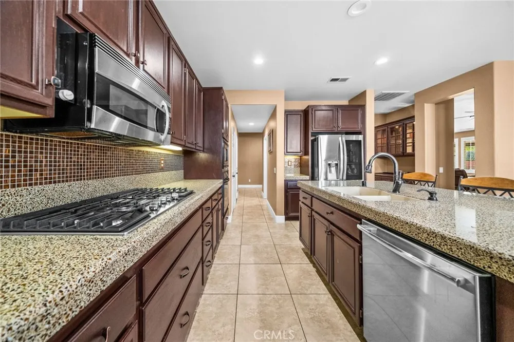 32717 Blue Mist Way Wildomar, CA 92595