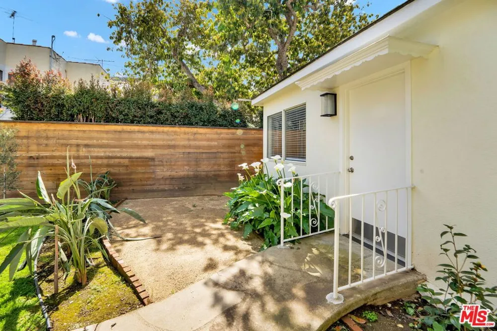 950 Euclid Street #A Santa Monica, CA 90403