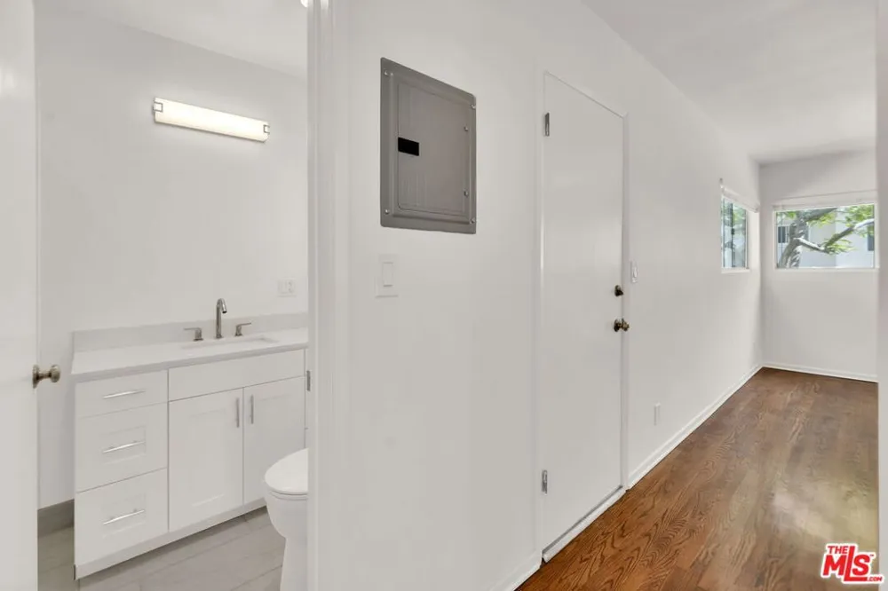 950 Euclid Street #A Santa Monica, CA 90403