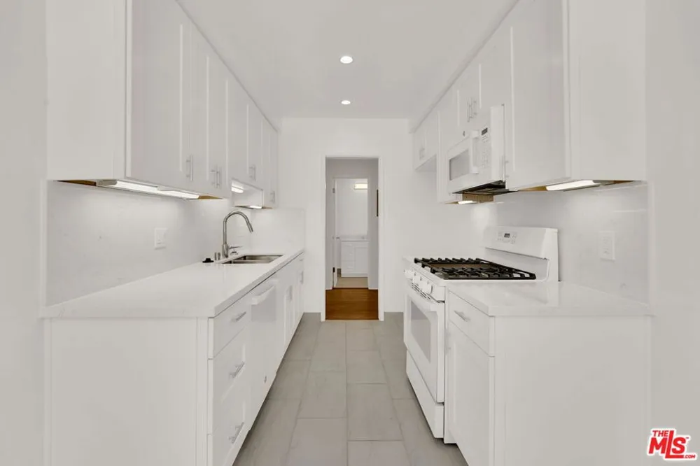 950 Euclid Street #A Santa Monica, CA 90403