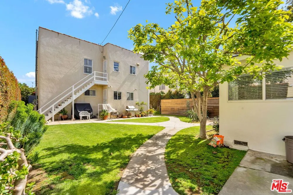 950 Euclid Street #A Santa Monica, CA 90403
