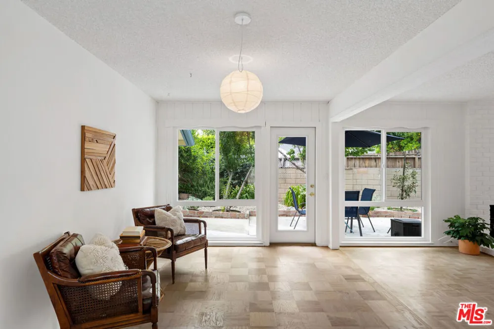 22736 Cantlay Street West Hills, CA 91307