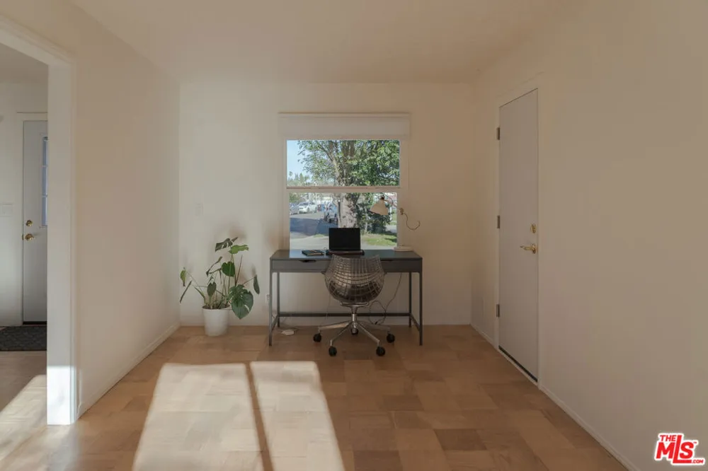 22736 Cantlay Street West Hills, CA 91307