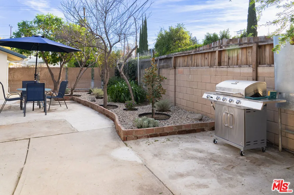 22736 Cantlay Street West Hills, CA 91307