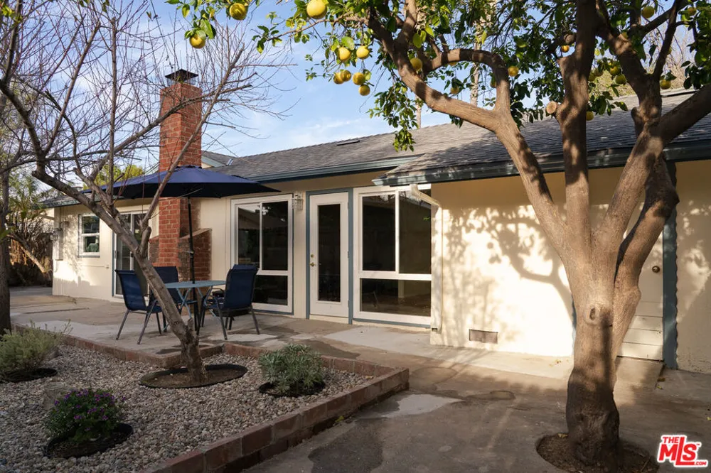 22736 Cantlay Street West Hills, CA 91307