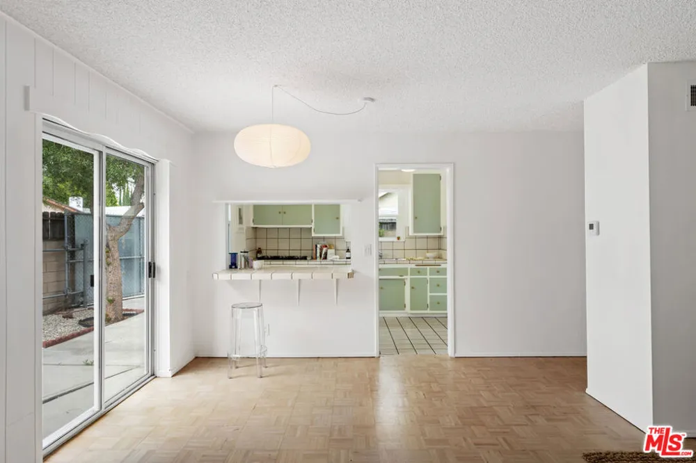 22736 Cantlay Street West Hills, CA 91307