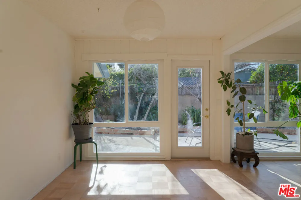 22736 Cantlay Street West Hills, CA 91307