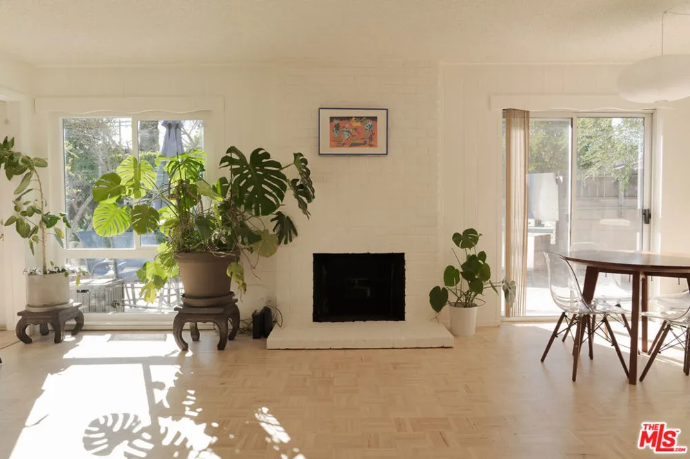 22736 Cantlay Street West Hills, CA 91307
