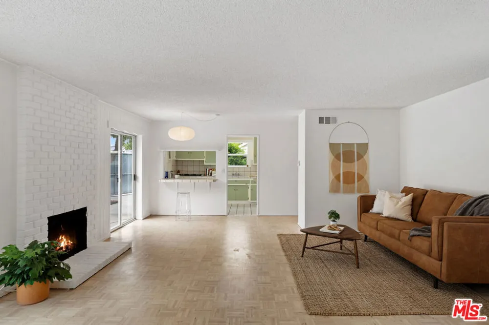 22736 Cantlay Street West Hills, CA 91307