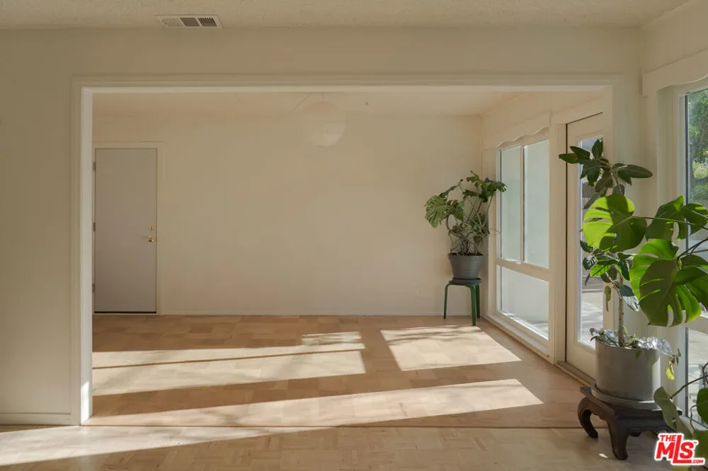 22736 Cantlay Street West Hills, CA 91307