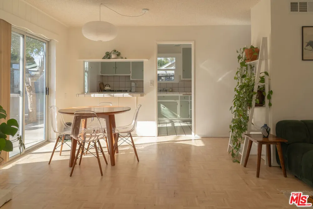 22736 Cantlay Street West Hills, CA 91307