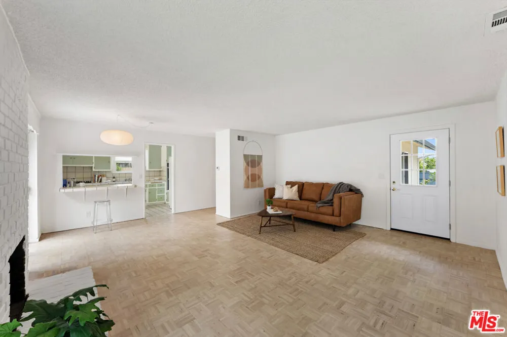 22736 Cantlay Street West Hills, CA 91307