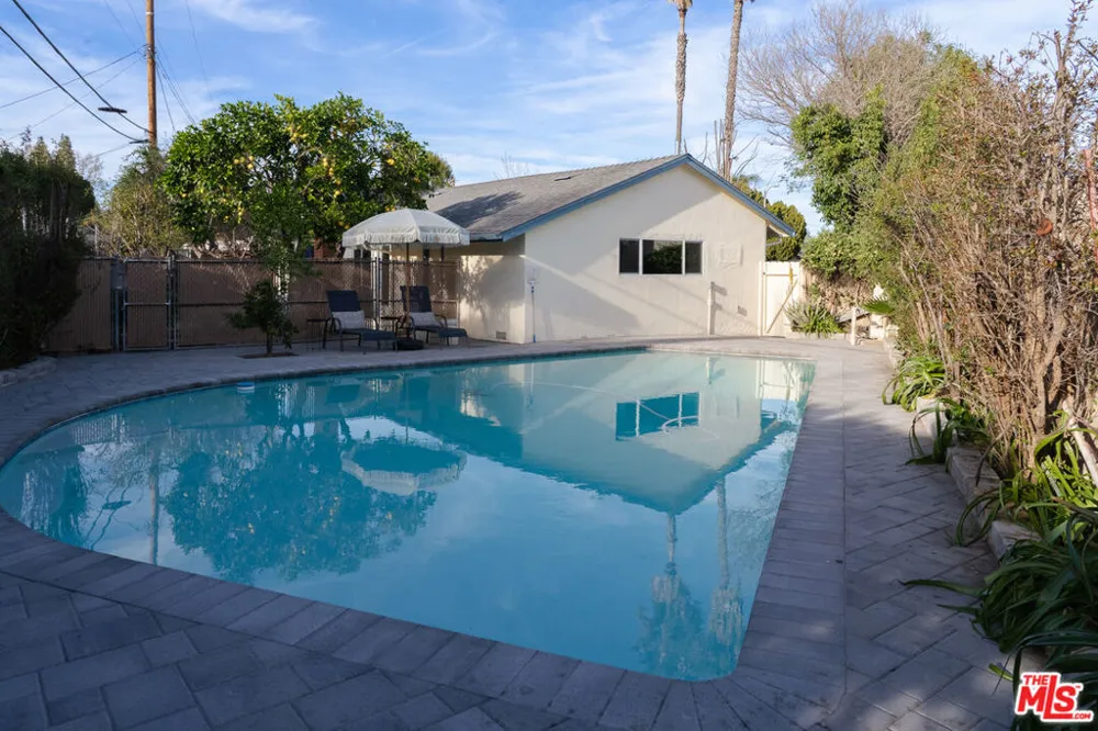 22736 Cantlay Street West Hills, CA 91307