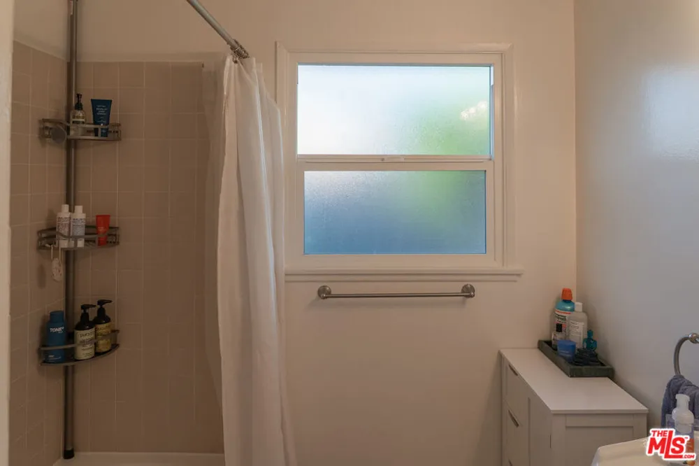22736 Cantlay Street West Hills, CA 91307