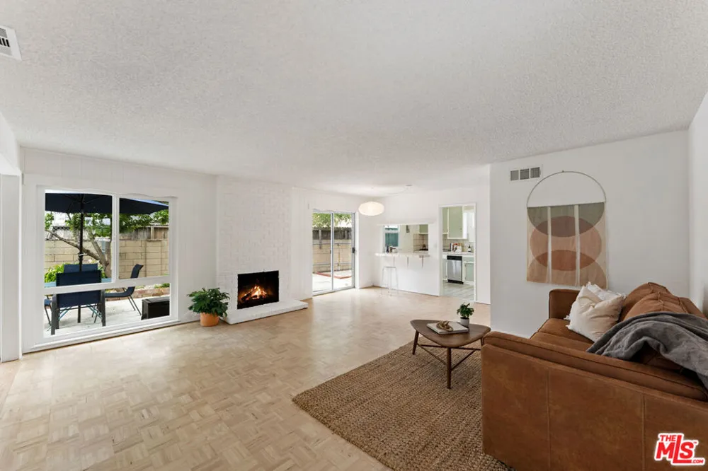 22736 Cantlay Street West Hills, CA 91307