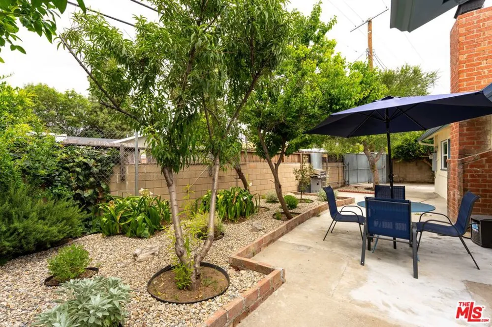 22736 Cantlay Street West Hills, CA 91307