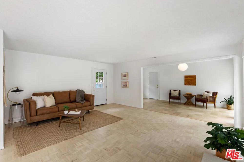 22736 Cantlay Street West Hills, CA 91307