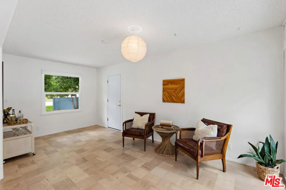 22736 Cantlay Street West Hills, CA 91307